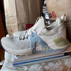 Womens size 10.5 Under Armour Project Rock athletic shoes